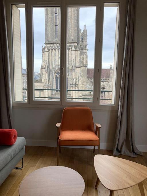 Appart 90M2 Lumineux, Centre, Vue Eglise Penchee 凯恩 外观 照片