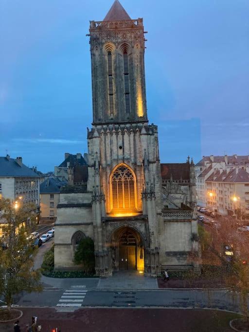 Appart 90M2 Lumineux, Centre, Vue Eglise Penchee 凯恩 外观 照片